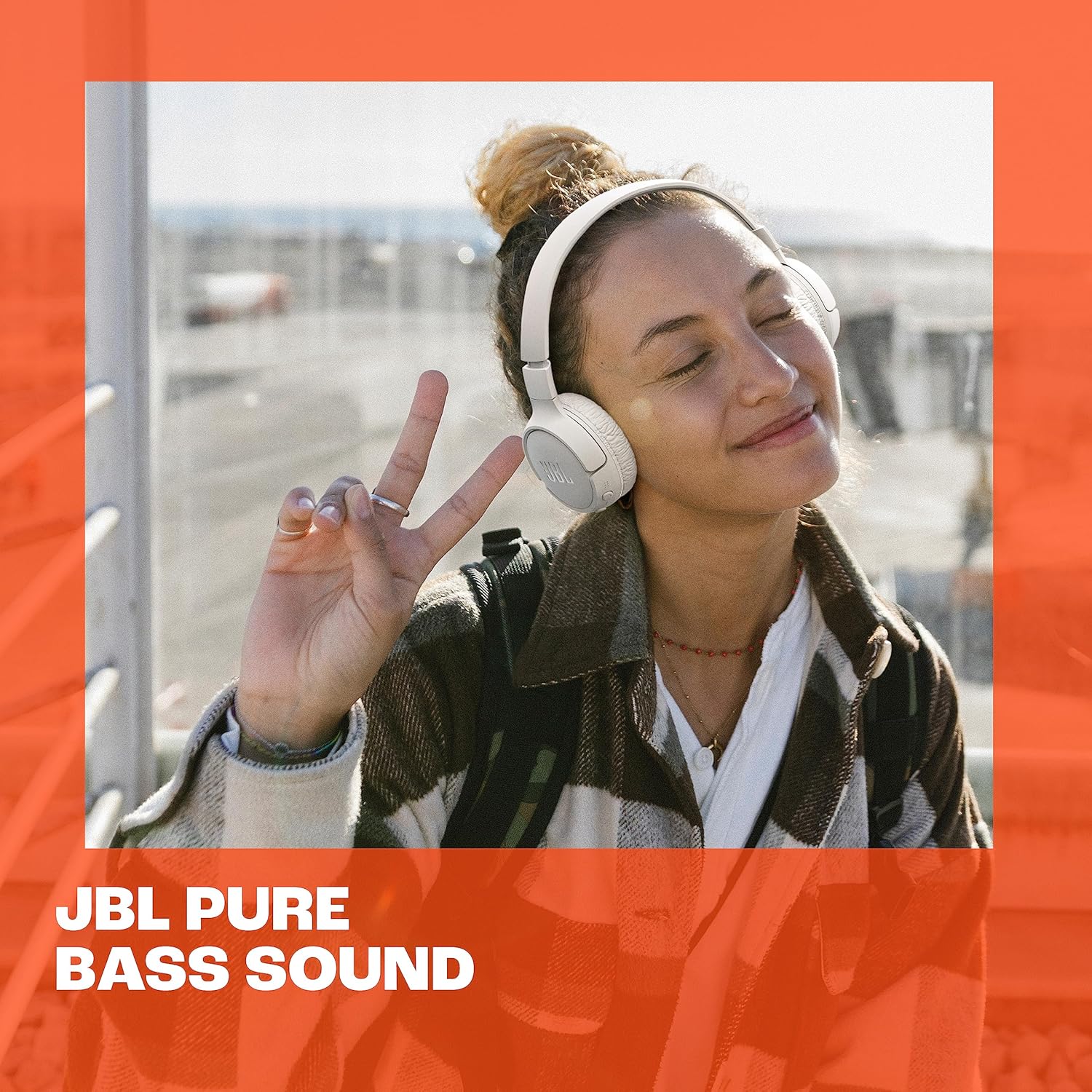 JBL Tune 670NC - Adaptive Noise Cancelling with Smart Ambient Wireless On-Ear Headphones, Up to 70H Battery Life with Speed Charge, Lightweight, Comfortable and Foldable Design (Blue)