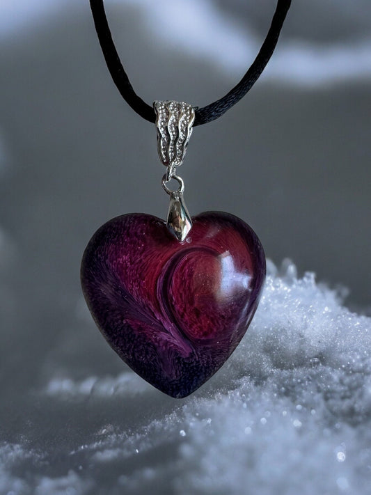 Swirl Resin Heart Pendant Necklace