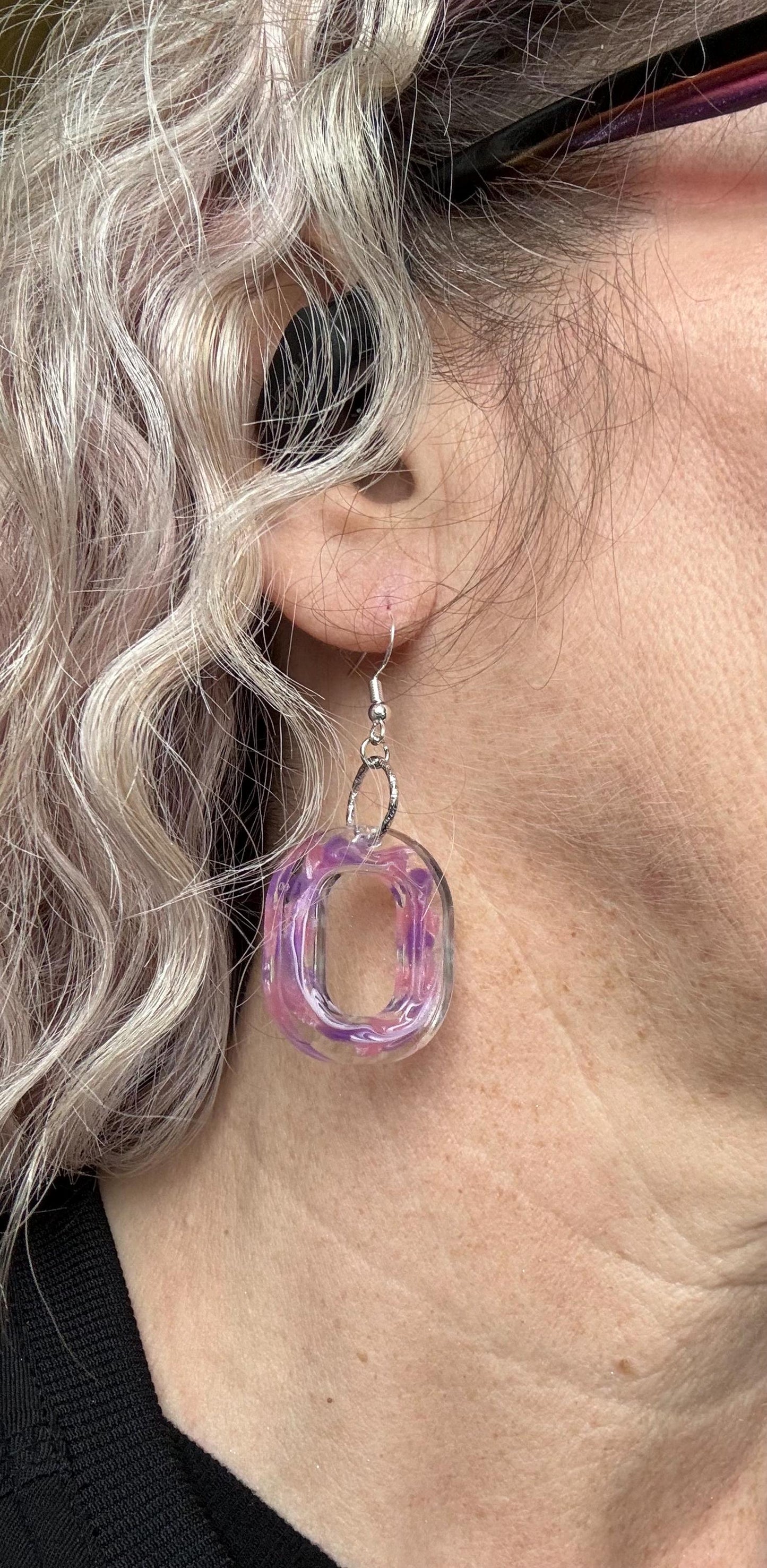 Simple Swirl Resin Earrings
